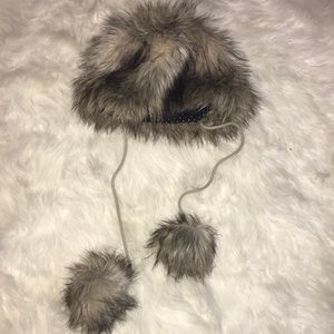 Warm stylish faux fur hat!